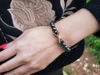 Bracelet Etreinte en pierres naturelles Hématite  Bracelet Jethyka