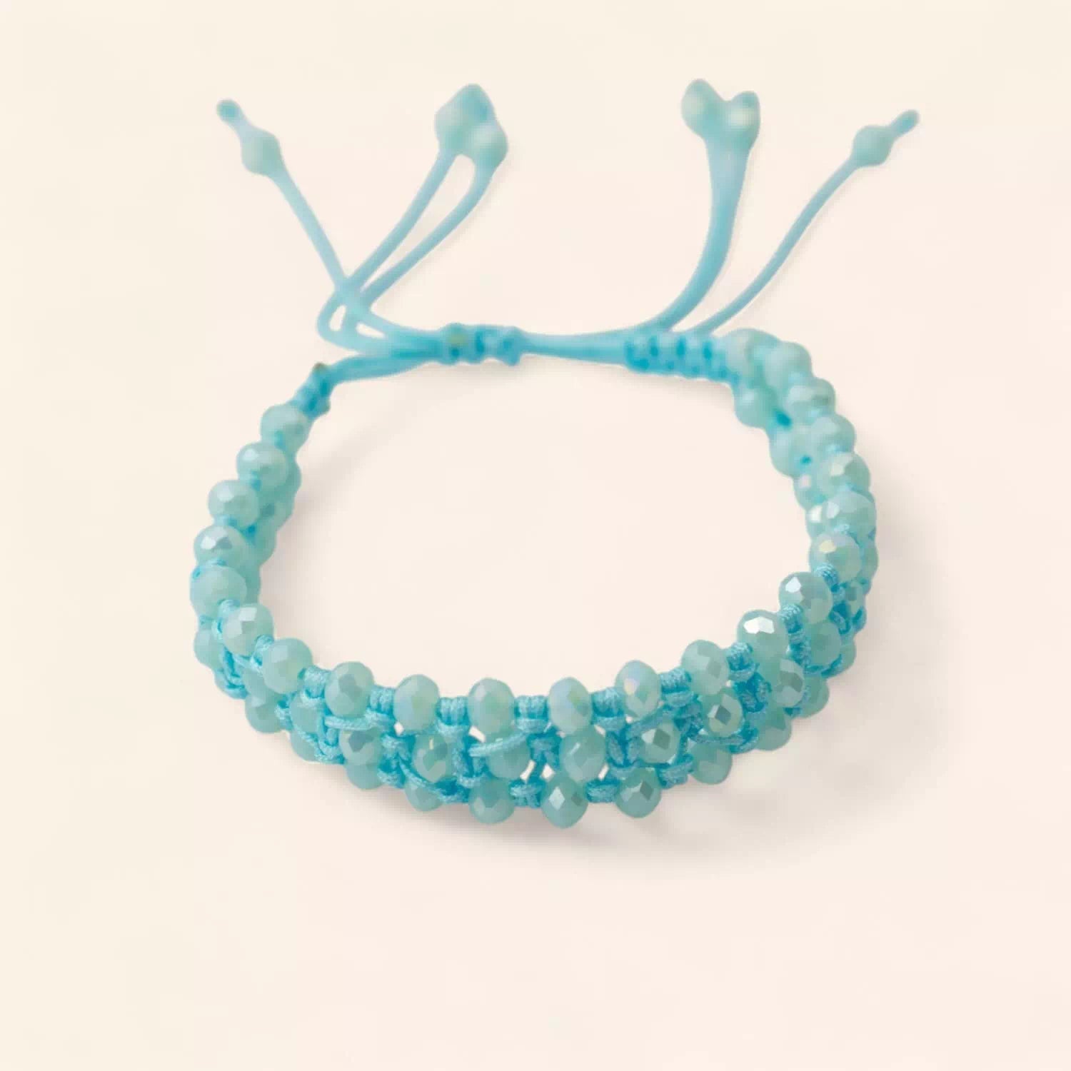 Bracelet Macramé en Cristal bleu ciel  Bracelet Jethyka