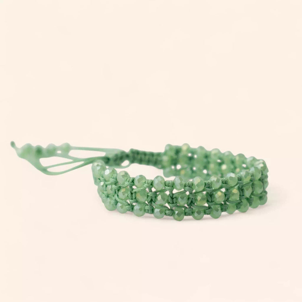 Bracelet Macramé Fait Main avec Perles Cristal Vert Pastel  Bracelet Jethyka