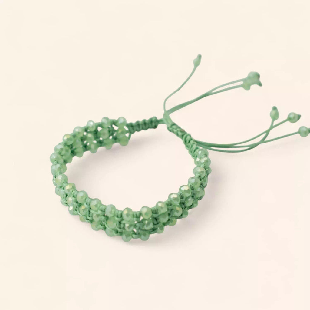 Bracelet Macramé Fait Main avec Perles Cristal Vert Pastel  Bracelet Jethyka