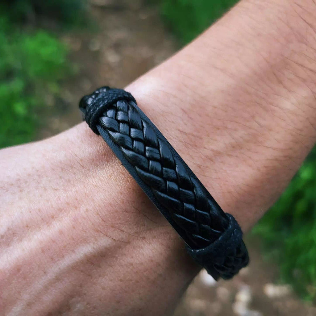 Bracelet homme en Cuir noir tressé  Bracelet Jethyka