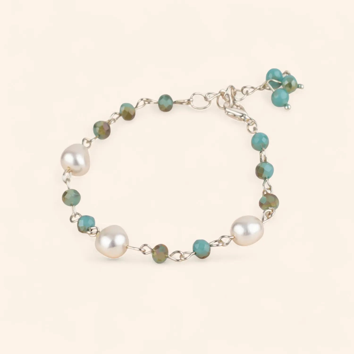 Bracelet perles Eau Douce et perles cristal Bleues  Bracelet Jethyka