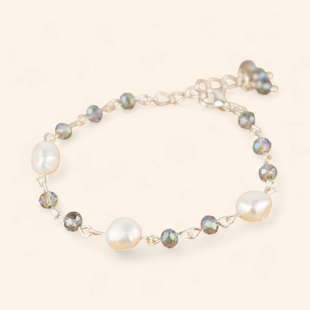 Bracelet perles Eau Douce et perles cristal Gris bleuté  Bracelet Jethyka