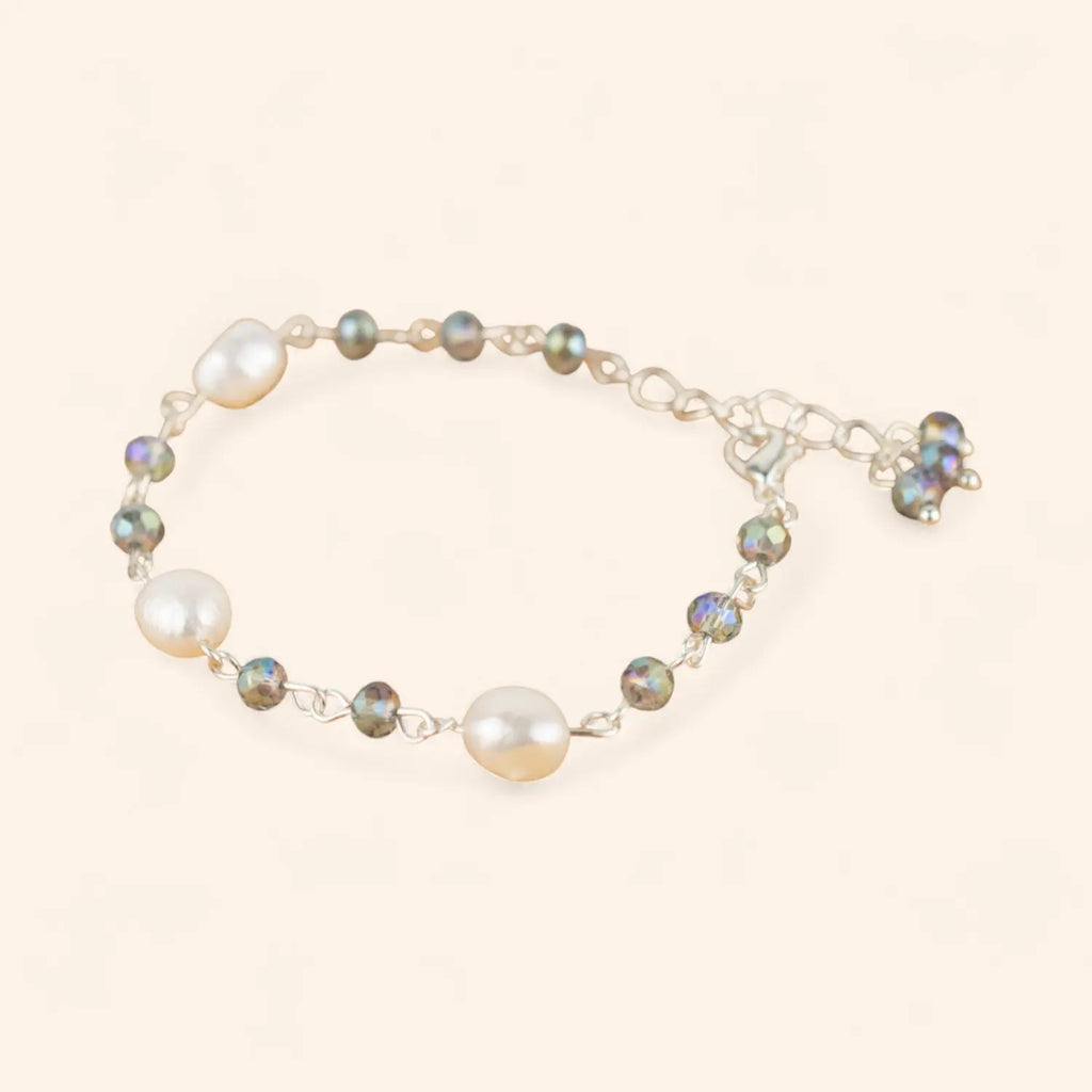 Bracelet perles Eau Douce et perles cristal Gris bleuté  Bracelet Jethyka