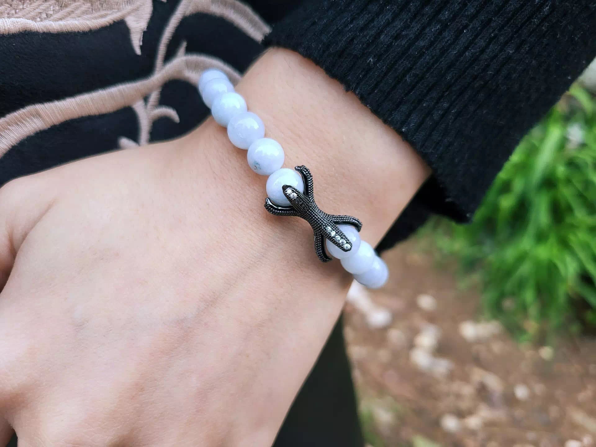 Bracelet étreinte en pierres naturelles Aigue-marine  Bracelet Jethyka