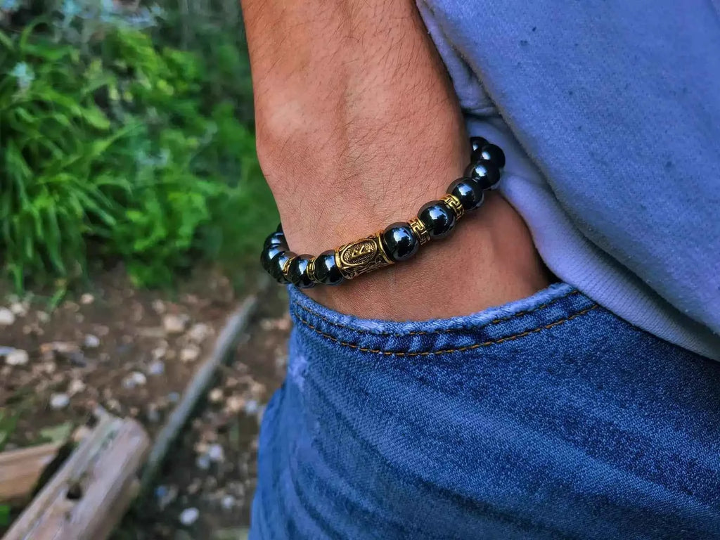 Bracelet en Pierres Naturelles Hématite et Perle Rune Viking Dorée