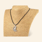 Pendentif Loup argenté Cordon noir