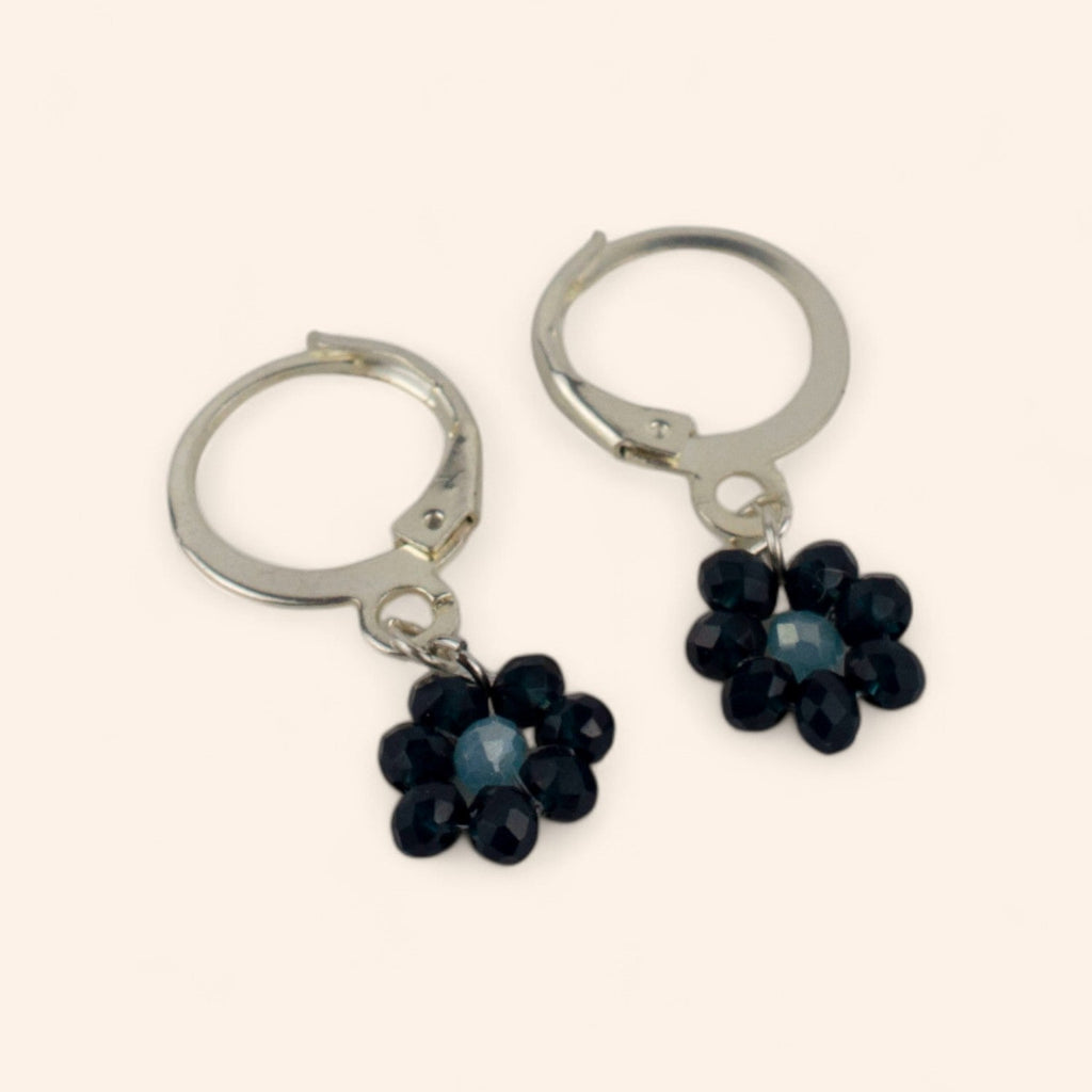 Boucles Fleur perles de cristal bleu marine  Boucles d'Oreilles Jethyka