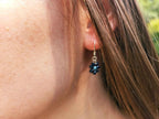 Boucles d'oreilles fleur en perles de cristal Bleu marine