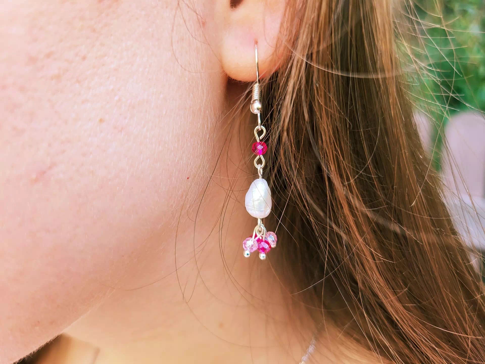 Boucles d'oreilles perle d'eau douce et perles cristal rose  Boucles d'Oreilles Jethyka