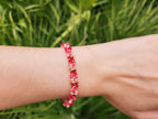 Bracelet en perles rocailles camaïeu rose et rouge  Bracelet Jethyka