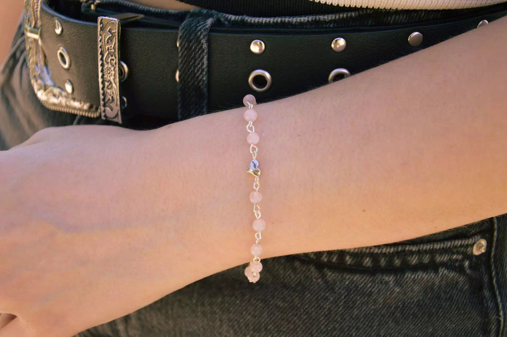 Bracelet en pierres naturelles Quartz Rose et perle cœur en métal argenté  Bracelet Jethyka