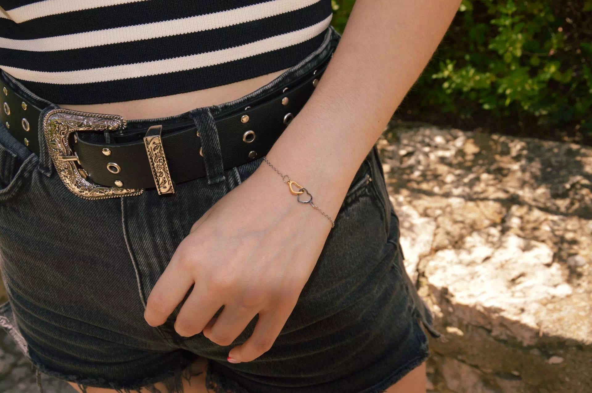 Bracelet chaîne en acier inoxydable – Double cœur bicolore doré et noir  Bracelet Jethyka