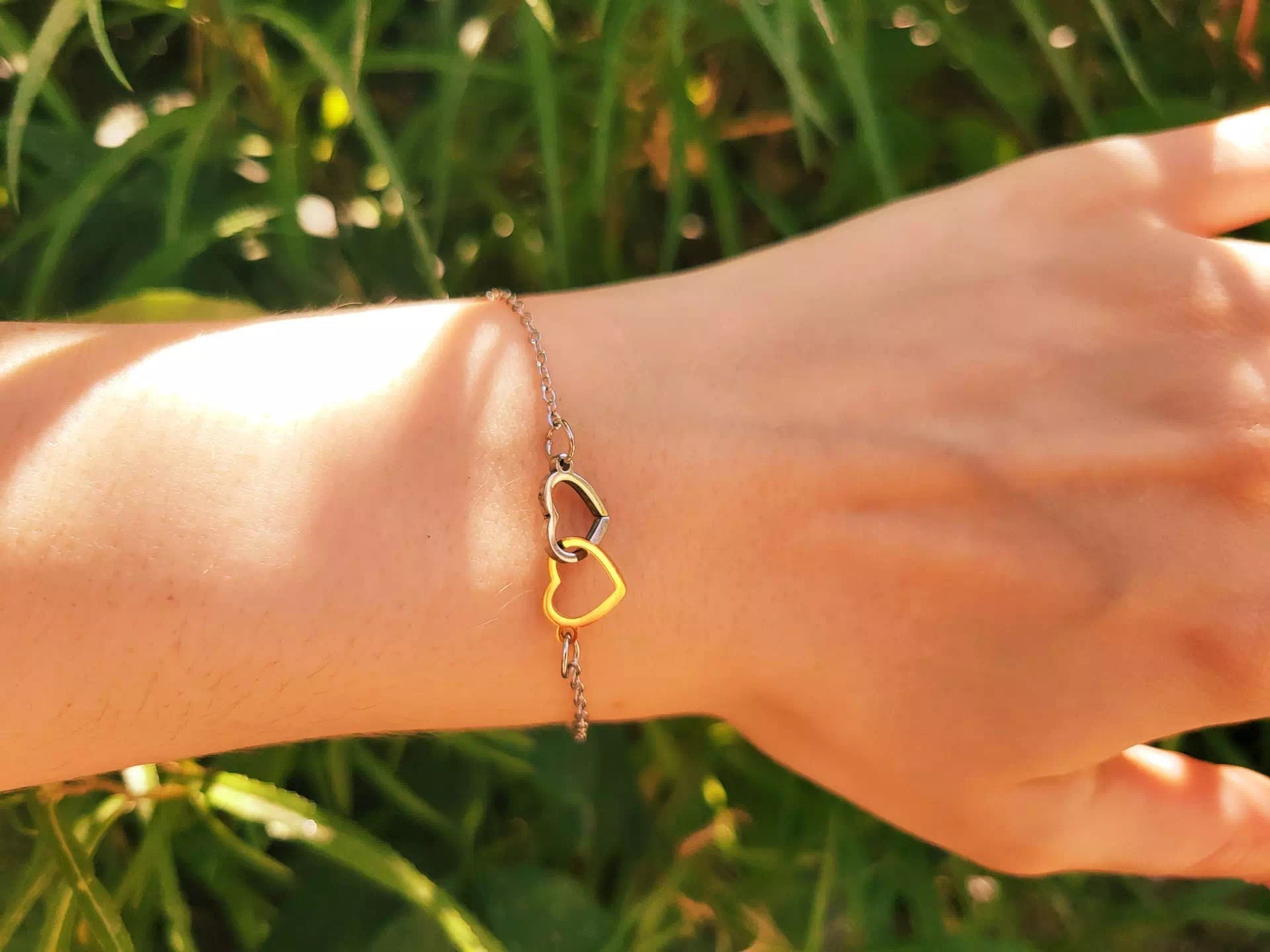 Bracelet chaîne en acier inoxydable – Double cœur bicolore doré et noir  Bracelet Jethyka