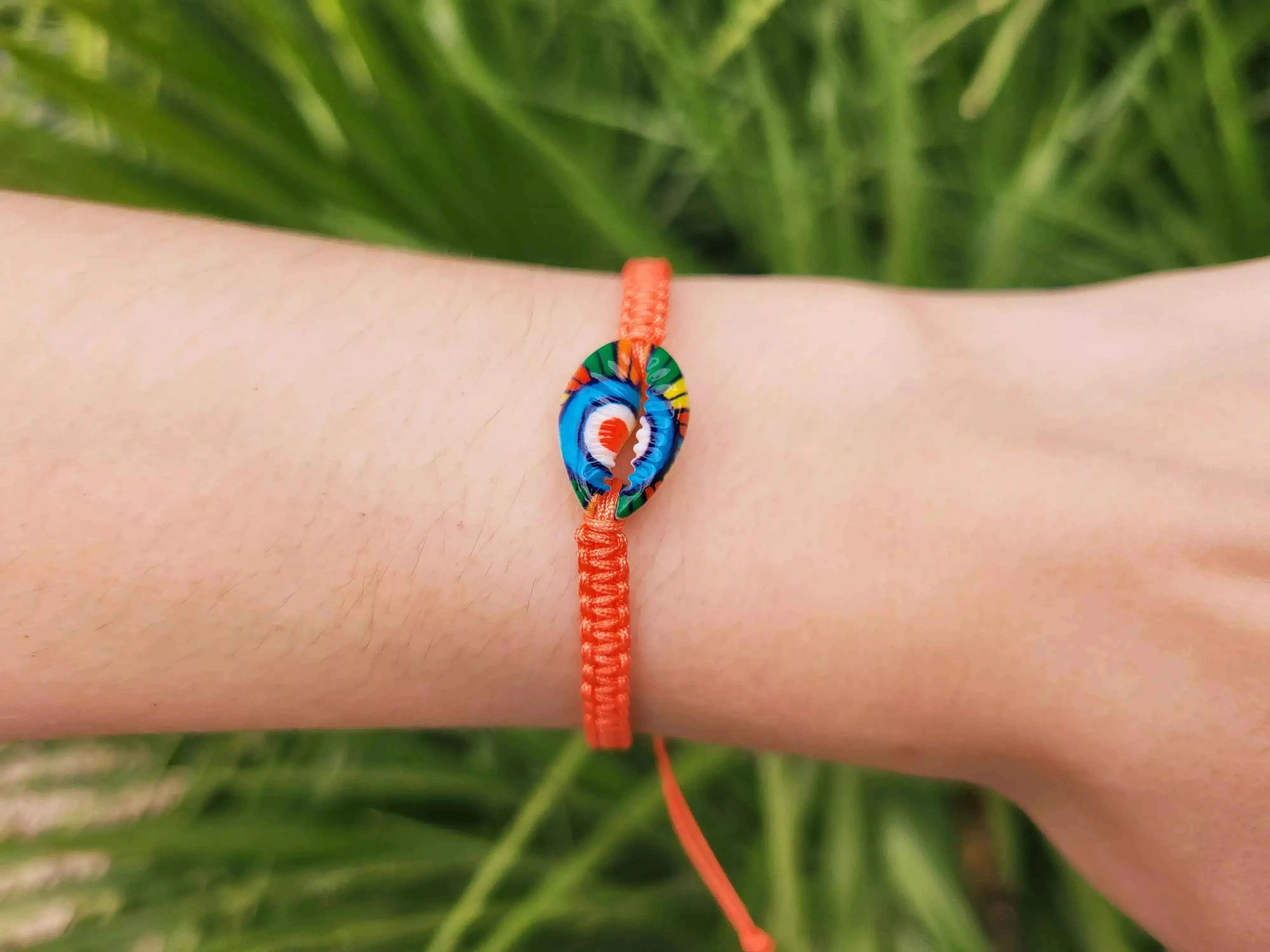 Bracelet Coquillage Cauris coloré macramé Orange