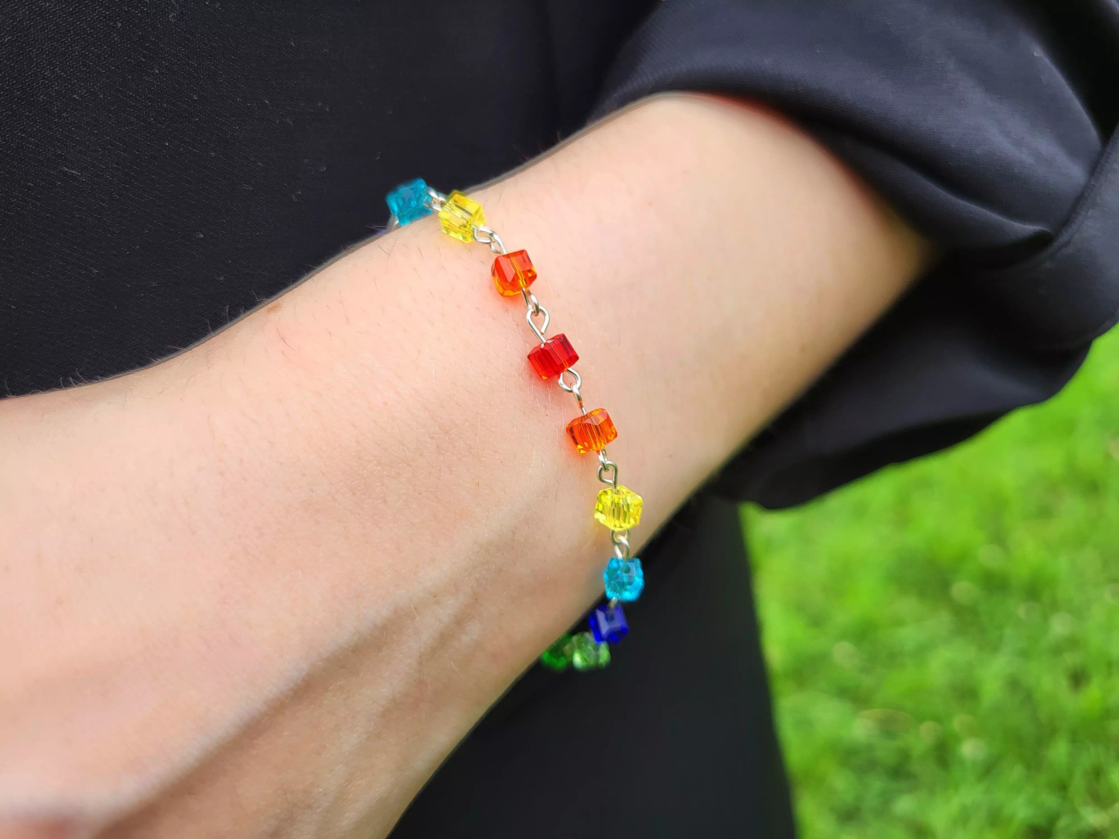 Bracelet Perles Cubes en Cristal Multicolores  Bracelet Jethyka