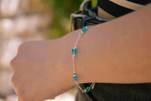 Bracelet perles cristal cubes Bleu ciel