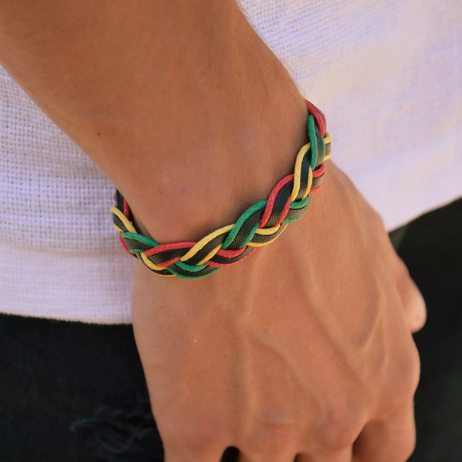 Bracelet tressé multicolore en cuir réglable  Bracelet Jethyka