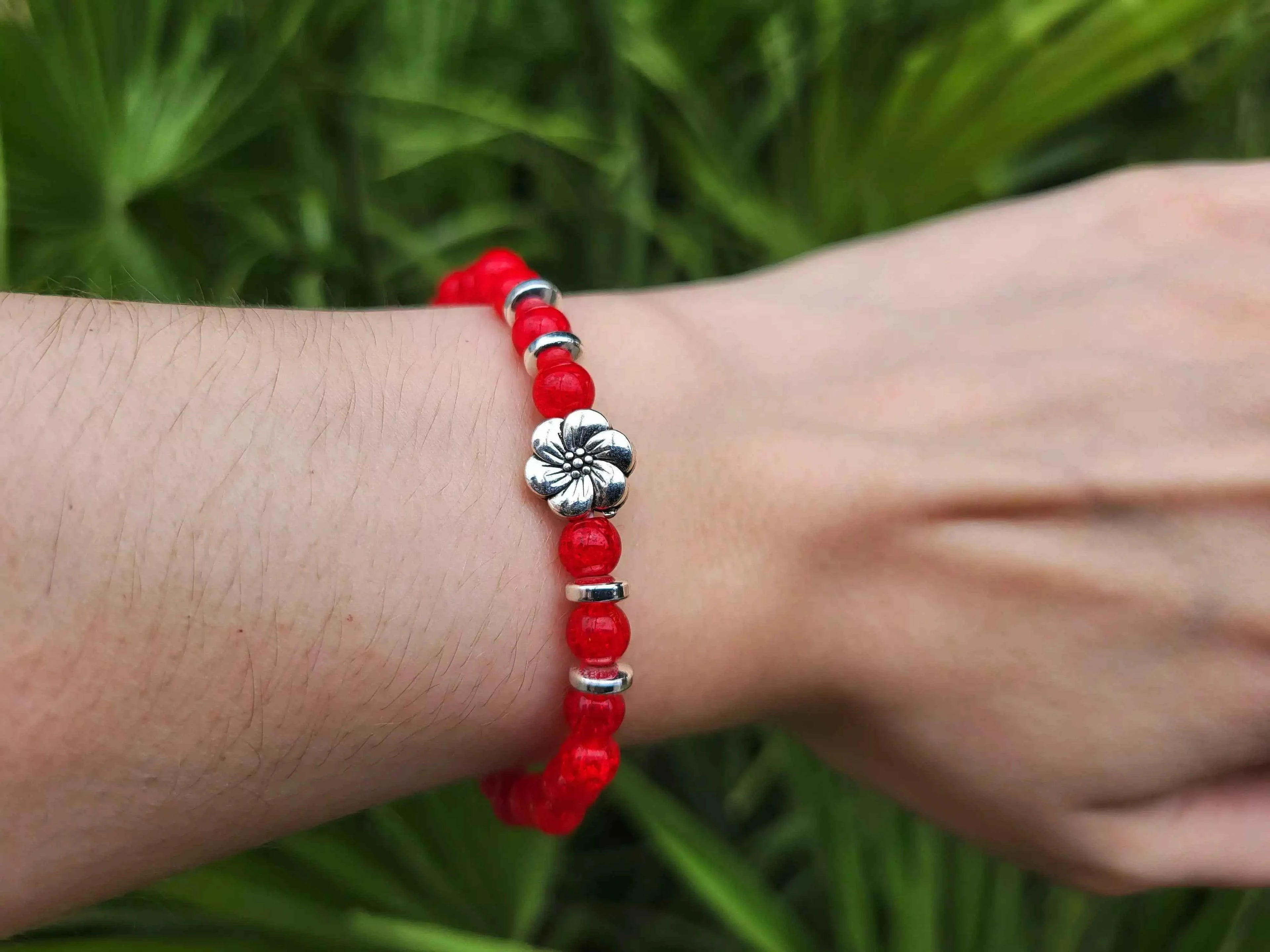 Bracelet Fleur de Cerisier en perles de verre craquelé Rouge