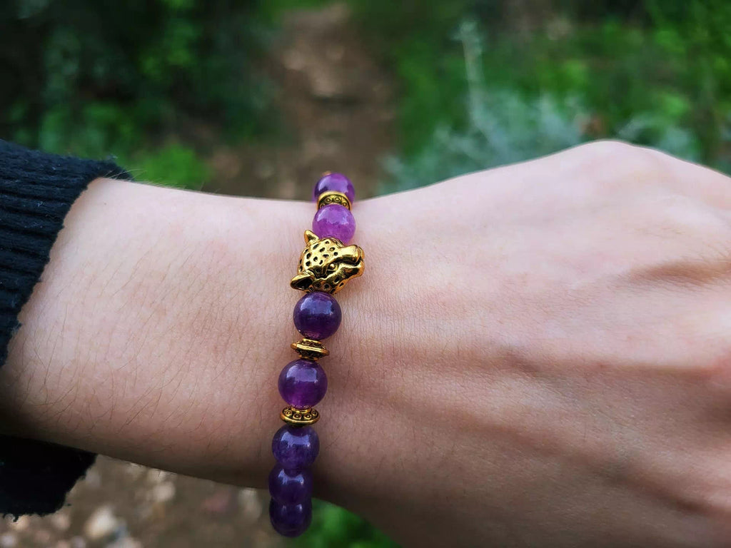 Bracelet en pierres naturelles Améthyste et perle tête de jaguar  Bracelet Jethyka