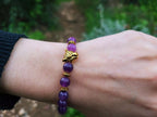 Bracelet en pierres naturelles Améthyste et perle tête de jaguar  Bracelet Jethyka