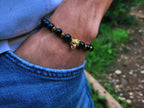 Bracelet en pierres naturelles Obsidienne et perle Loup en métal doré – Bijou puissant et protecteur