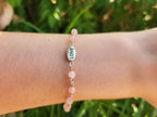 Bracelet en pierres naturelles Quartz Rose et perle Love en métal  Bracelet Jethyka