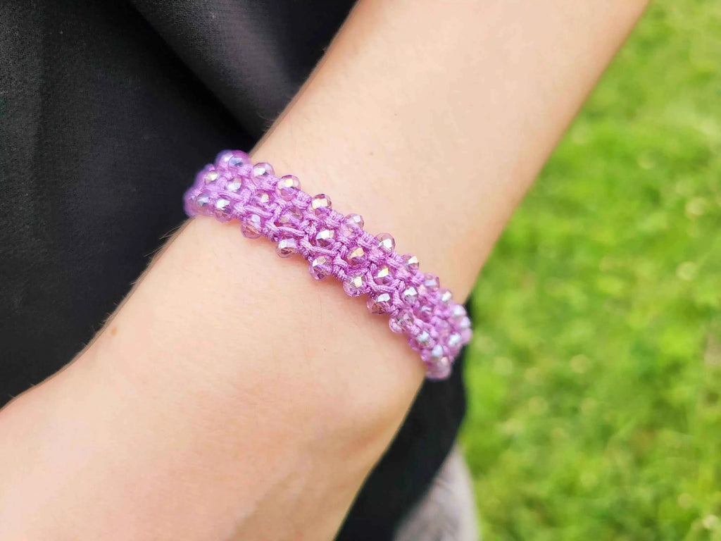 Bracelet macramé perles cristal violet clair