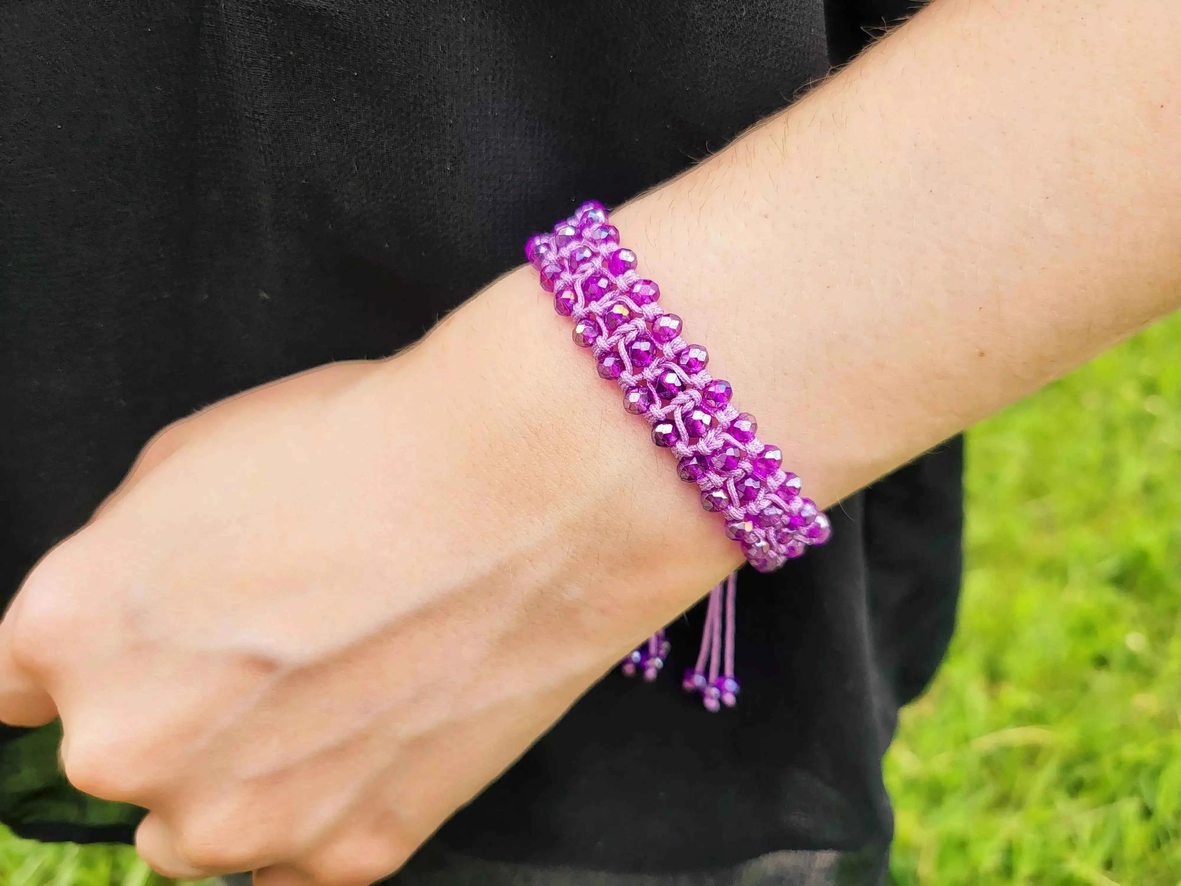 Bracelet macramé perles cristal Violettes
