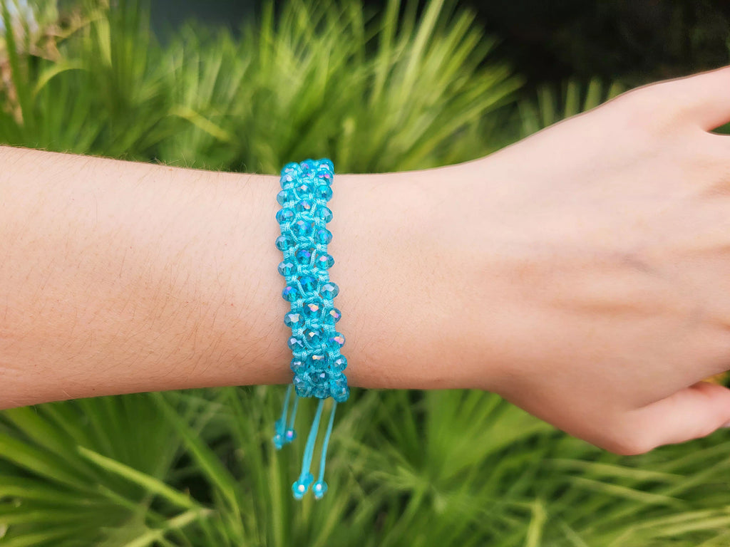 Bracelet Macramé avec Perles Cristal Bleu Azur  Bracelet Jethyka