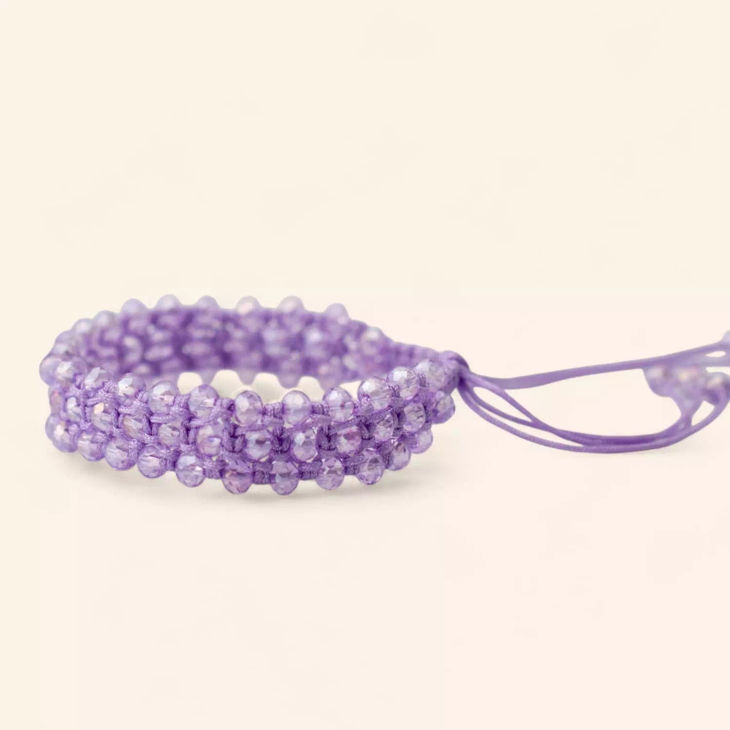Bracelet Macramé Fait Main avec Perles Cristal violet clair  Bracelet Jethyka