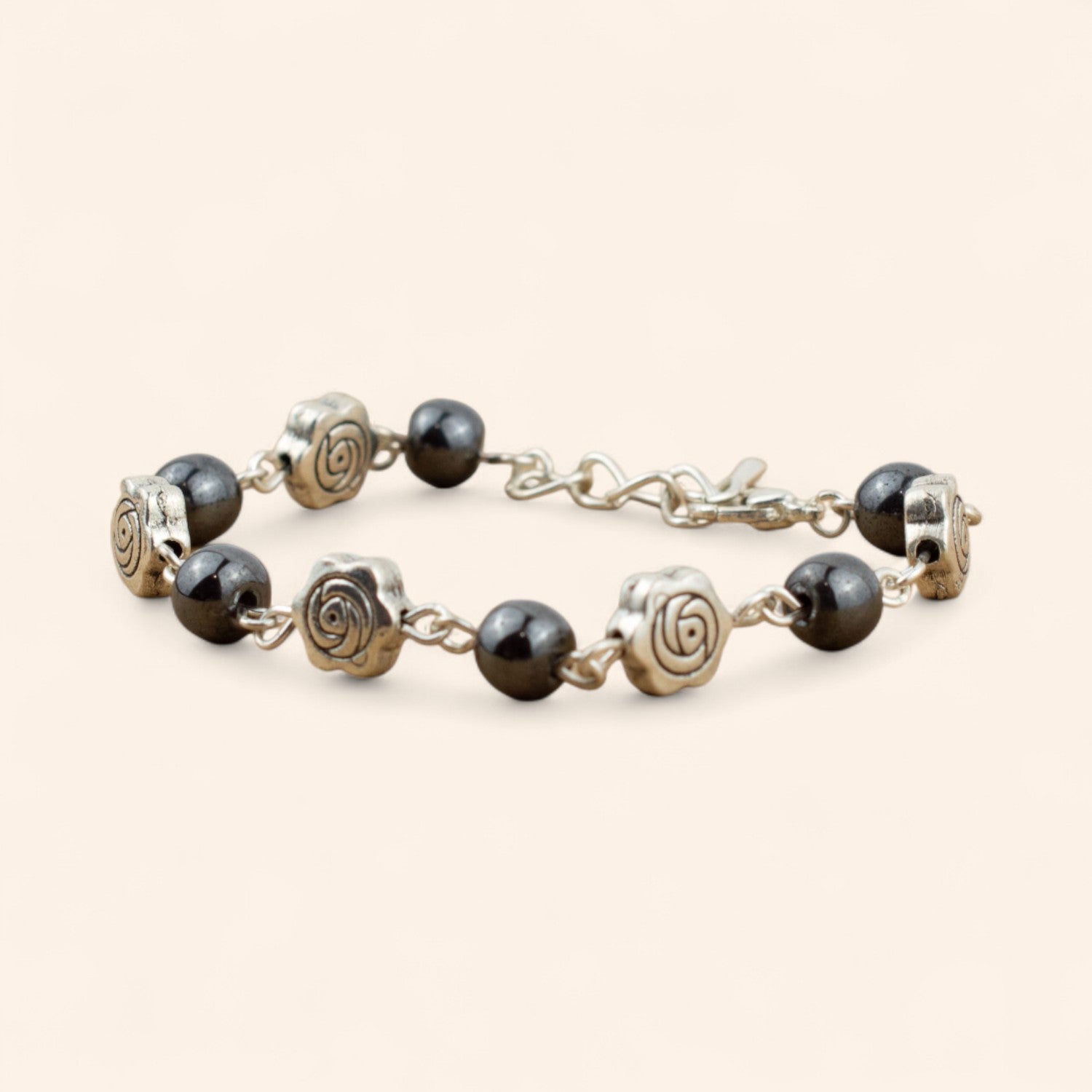 Bracelet en Pierres Naturelles Hématite et Perles Roses en Métal Argenté  Bracelet Jethyka