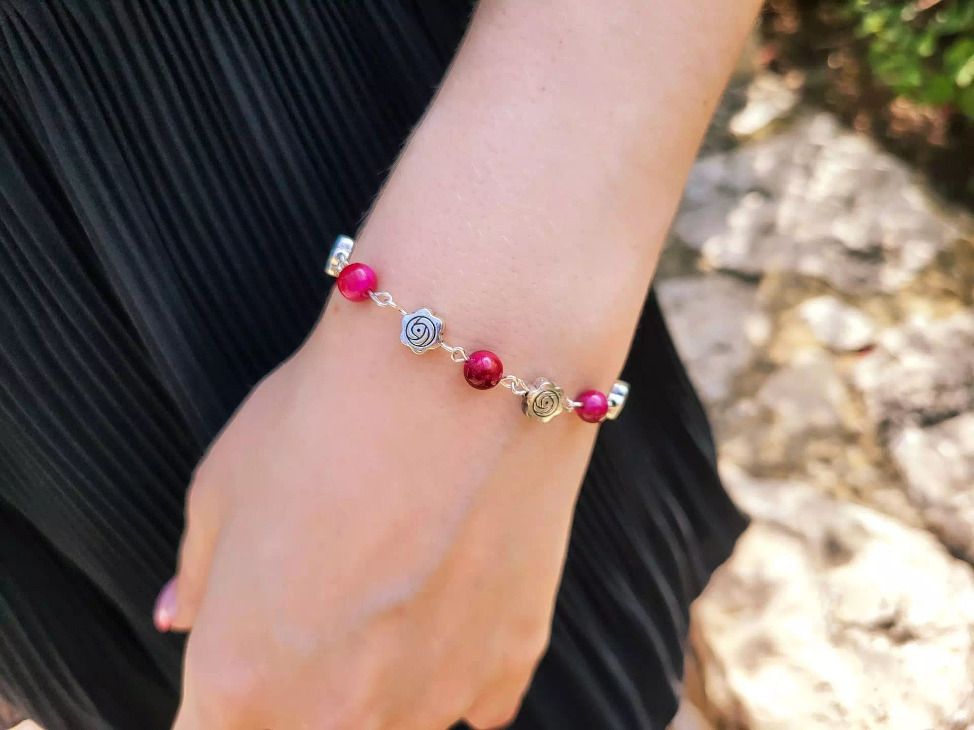 Bracelet pierres naturelles Œil de Tigre Rose et perles roses en métal  Bracelet Jethyka