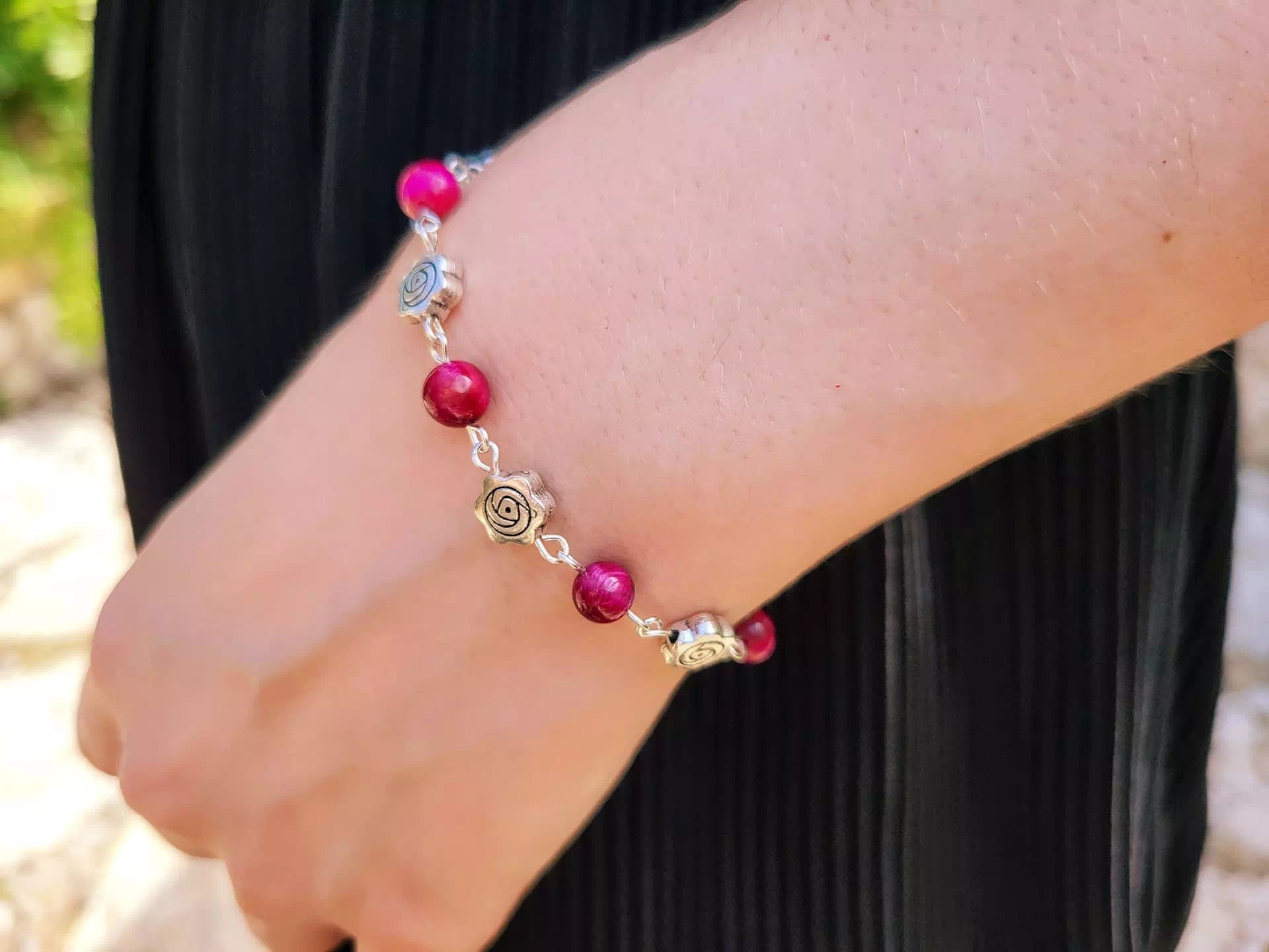 Bracelet pierres naturelles Œil de Tigre Rose et perles roses en métal  Bracelet Jethyka