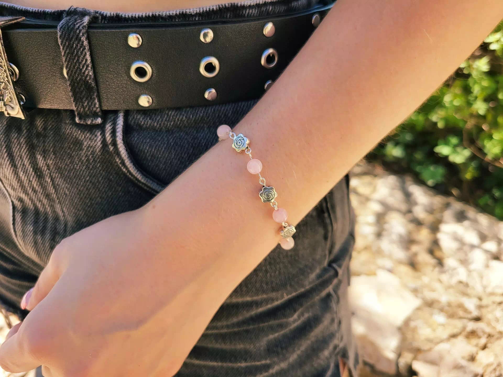 Bracelet en Pierres Naturelles Quartz Rose et Perles Roses en Métal Argenté  Bracelet Jethyka