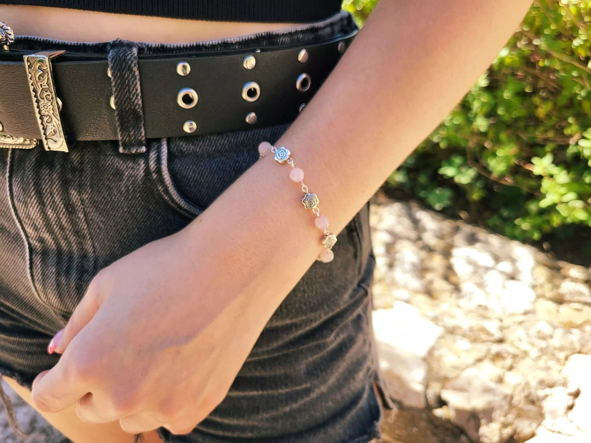 Bracelet en Pierres Naturelles Quartz Rose et Perles Roses en Métal Argenté  Bracelet Jethyka