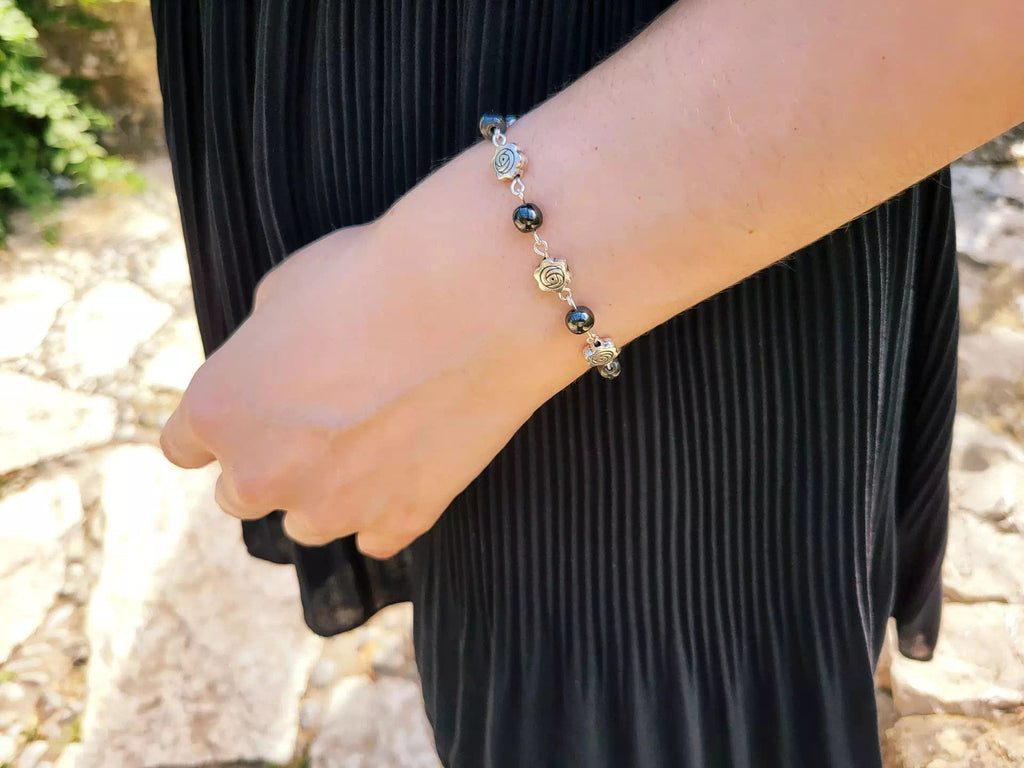 Bracelet en Pierres Naturelles Hématite et Perles Roses en Métal Argenté  Bracelet Jethyka