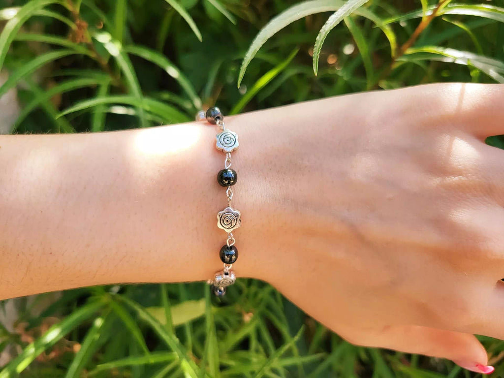 Bracelet en Pierres Naturelles Hématite et Perles Roses en Métal Argenté  Bracelet Jethyka