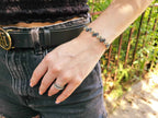 Bracelet Fleurs perles rocailles Argent et Bleu métallisé