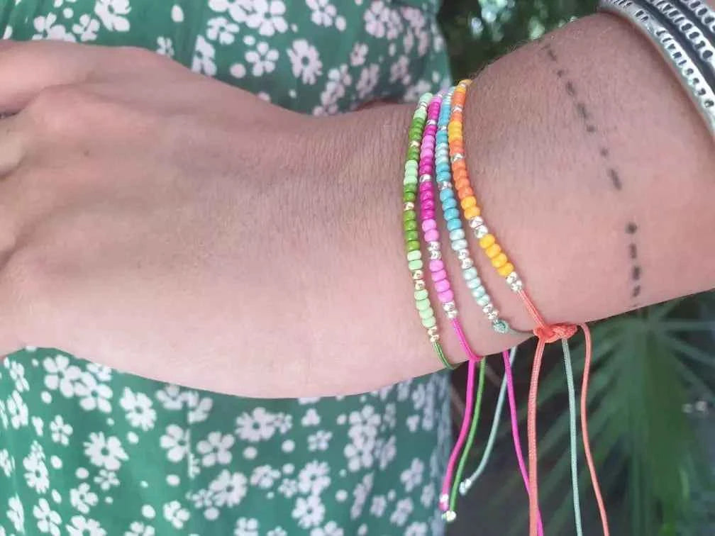Bracelet perles rocailles Fuchsias