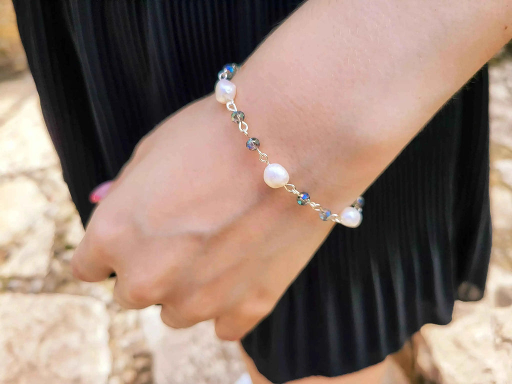 Bracelet perles Eau Douce et perles cristal Gris bleuté