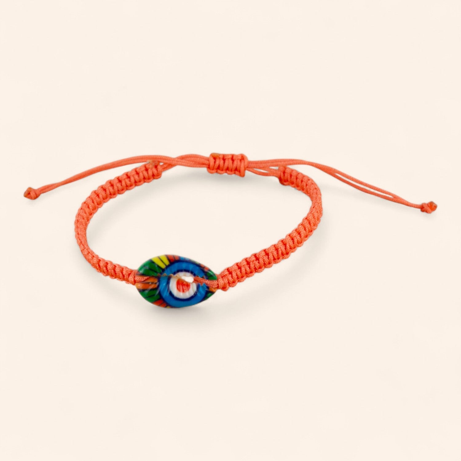Bracelet macramé orange avec coquillage cauri coloré  Bracelet Jethyka