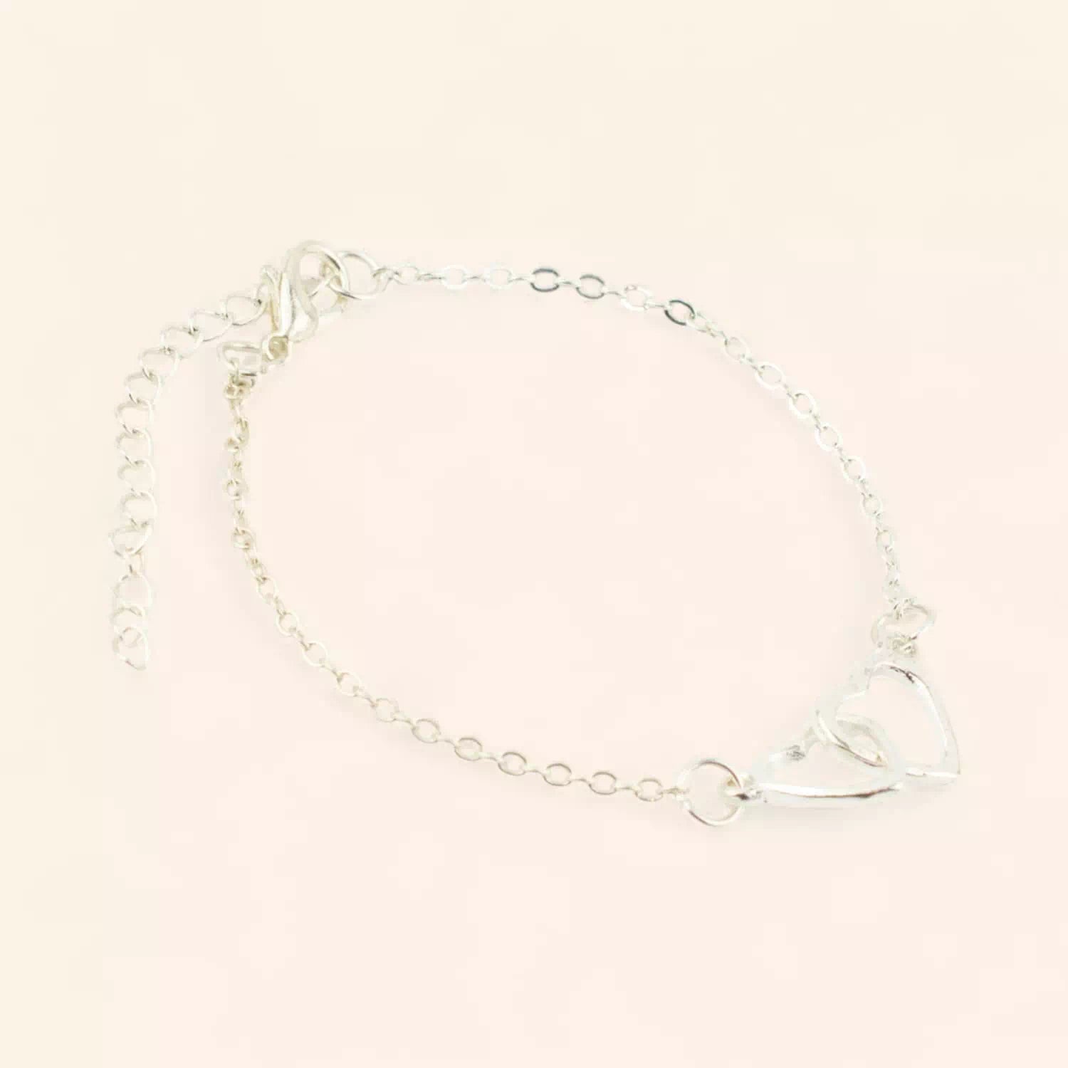 Bracelet femme chaîne argentée et pendentif 2 cœurs  Bracelet Jethyka