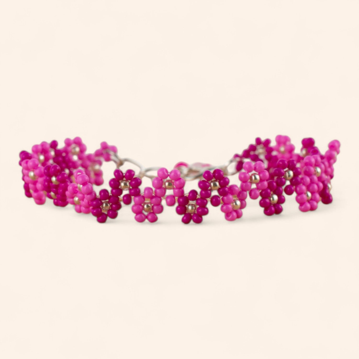 Bracelet Fleurs Roses et Fuchsias en Perles de Rocailles  Bracelet Jethyka