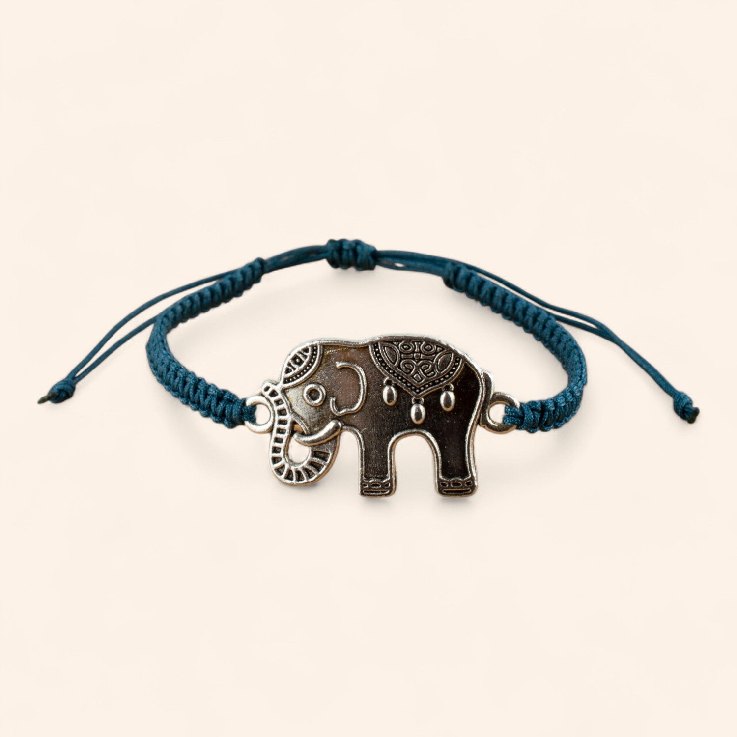 Bracelet macramé bleu et Eléphant argenté  Bracelet Jethyka