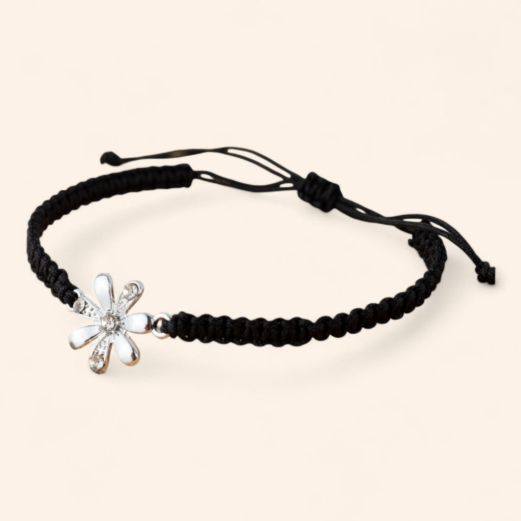 Bracelet macramé noir et Fleur argentée avec Strass  Bracelet Jethyka