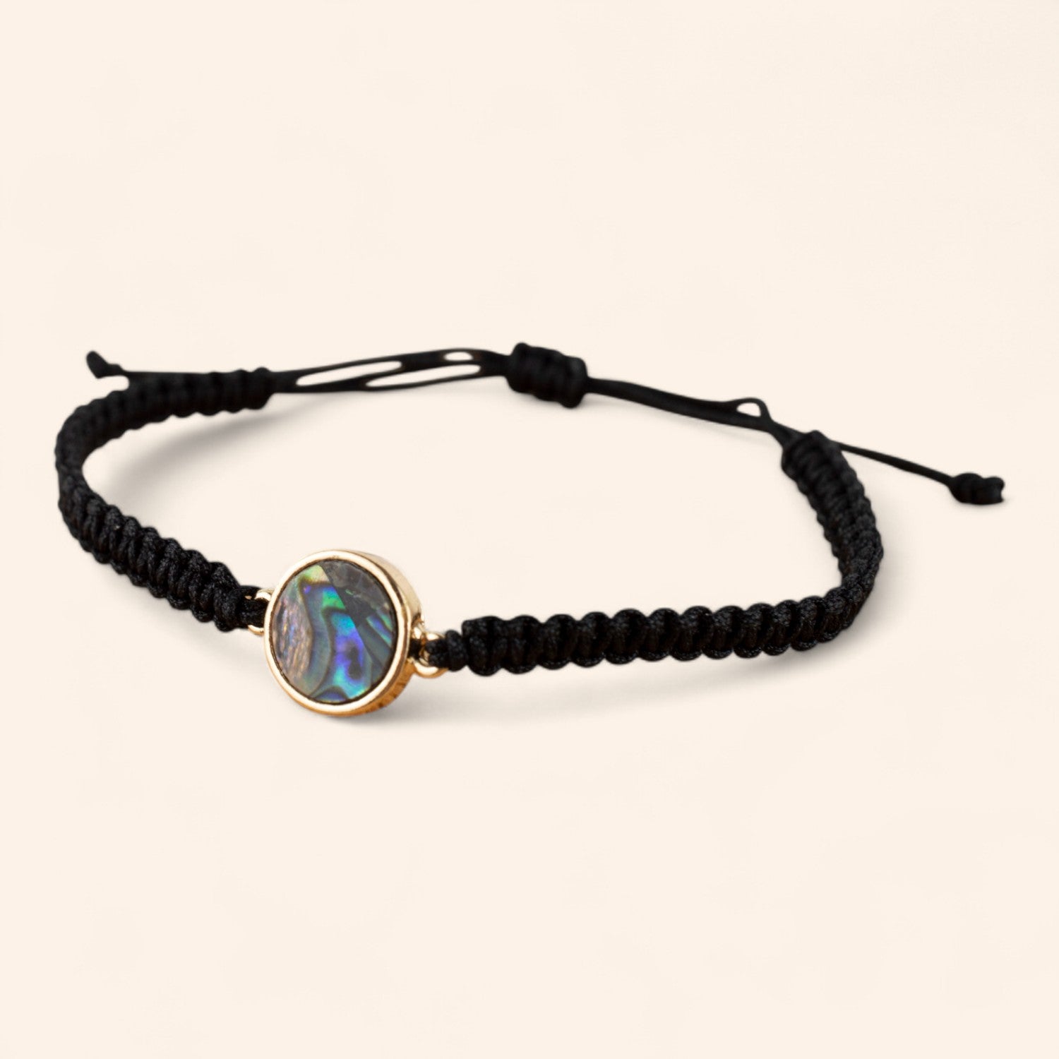 Bracelet cercle Ormeaux macramé noir  Bracelet Jethyka