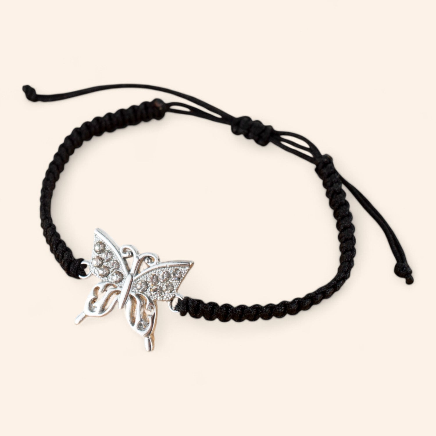Bracelet macramé noir avec papillon en métal argenté et strass  Bracelet Jethyka