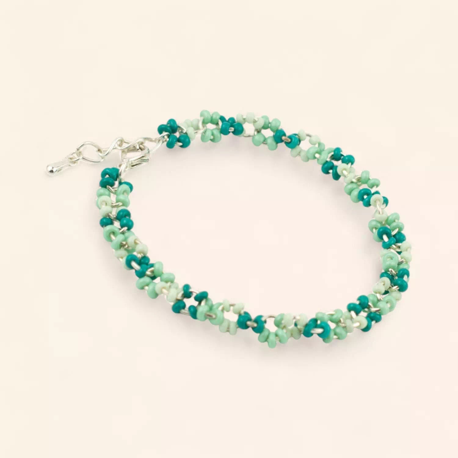 Bracelet en perles de rocailles camaïeu vert  Bracelet Jethyka