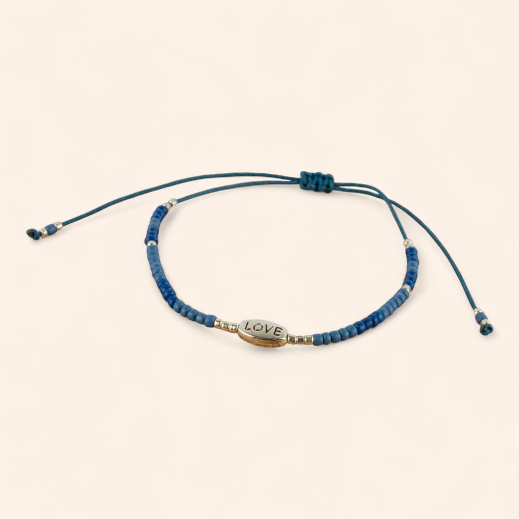 Bracelet en Perles Rocailles Bleues et Perle Love  Bracelet Jethyka